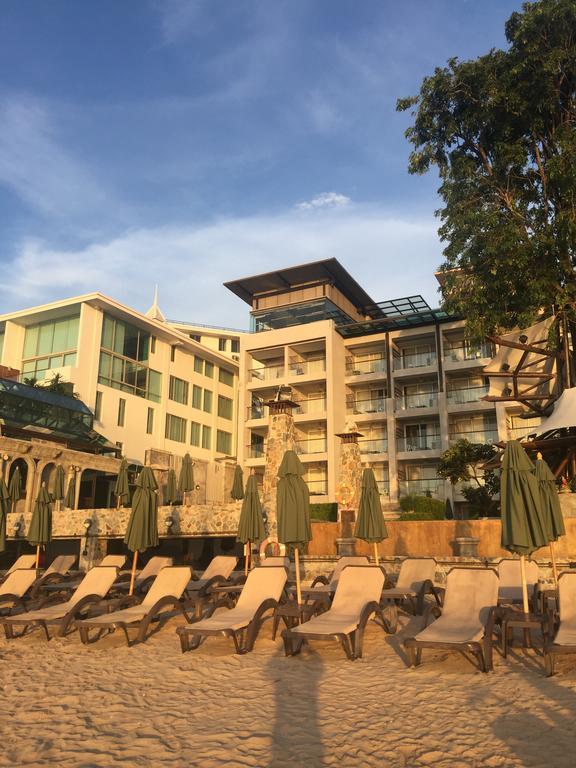 Club Royal Suites Патая Екстериор снимка