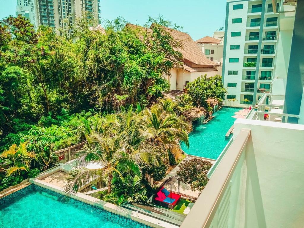 Club Royal Suites Патая Екстериор снимка