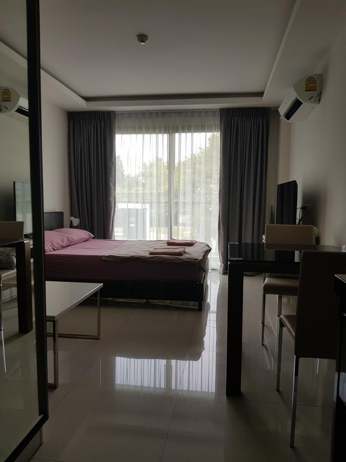 Club Royal Suites Патая Екстериор снимка