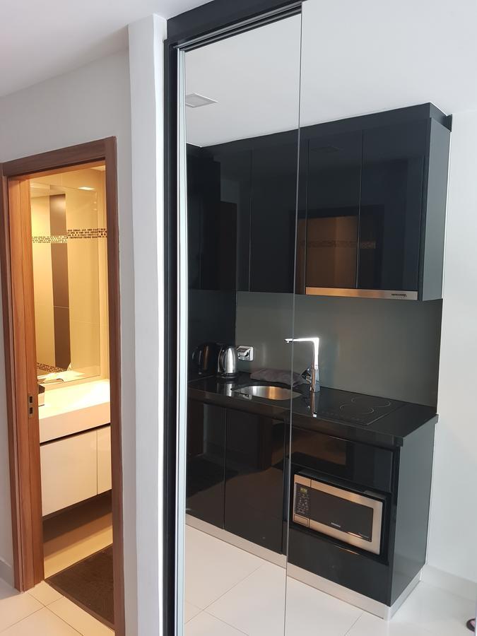 Club Royal Suites Патая Екстериор снимка