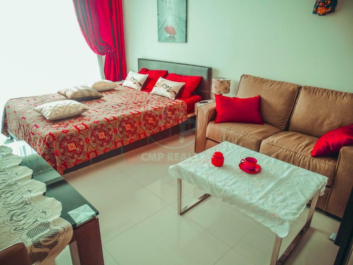 Club Royal Suites Патая Екстериор снимка